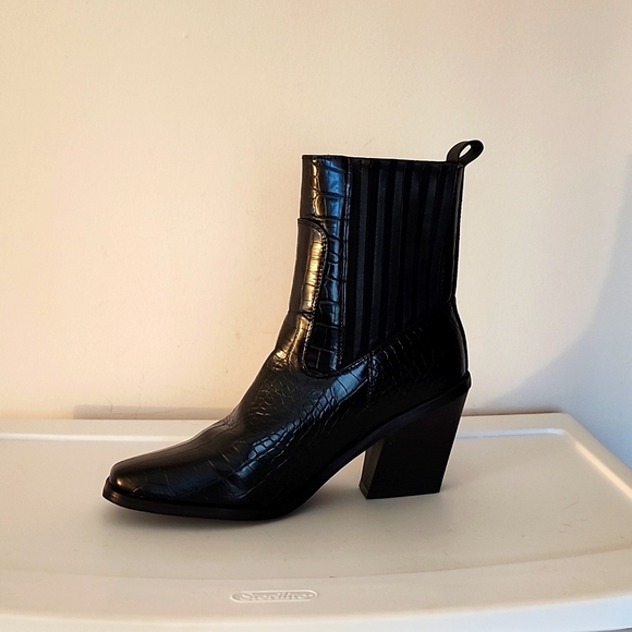 H by Halston Western Croc Boots with Free Wallet - Picture 2 of 12